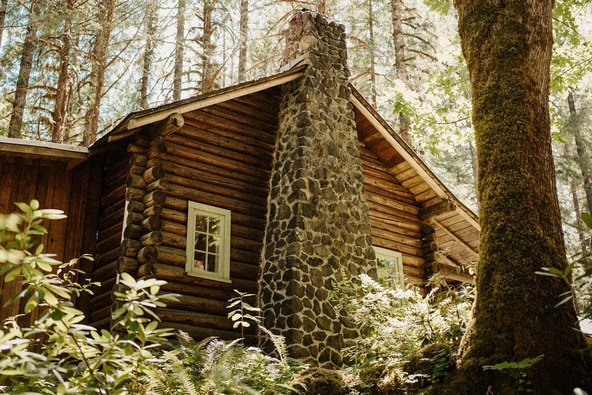 洛洛马小屋-森林中的家庭小屋