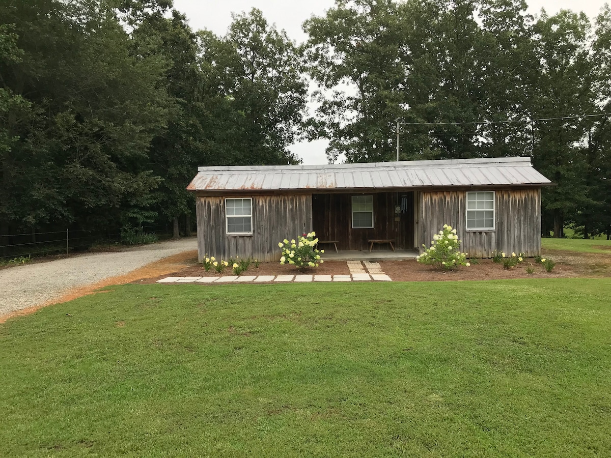 劳雷尔山小屋（ Laurel Hill Cabin ） ，没有清洁费！