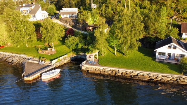 Hardangerfjord湖畔别墅（海滨平房）