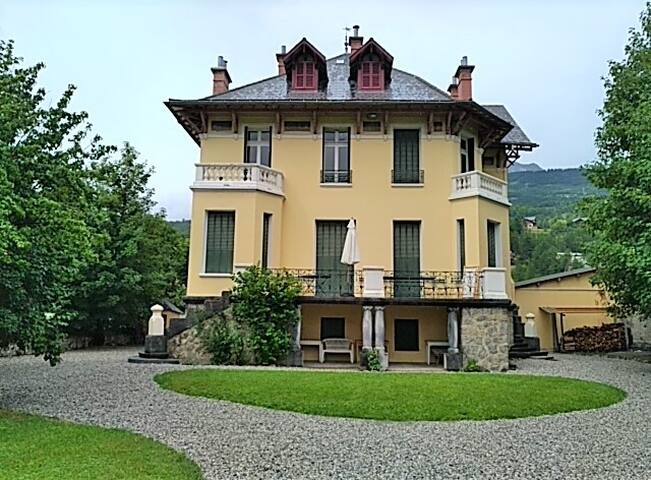 巴尔瑟洛内特 (Barcelonnette)的民宿