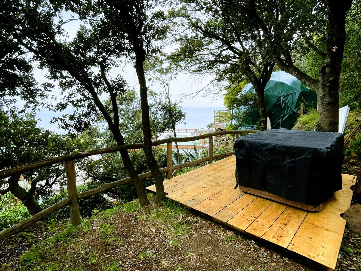 Eremo di Montevergine ：海景穹顶，悬挂在天空和大海之间