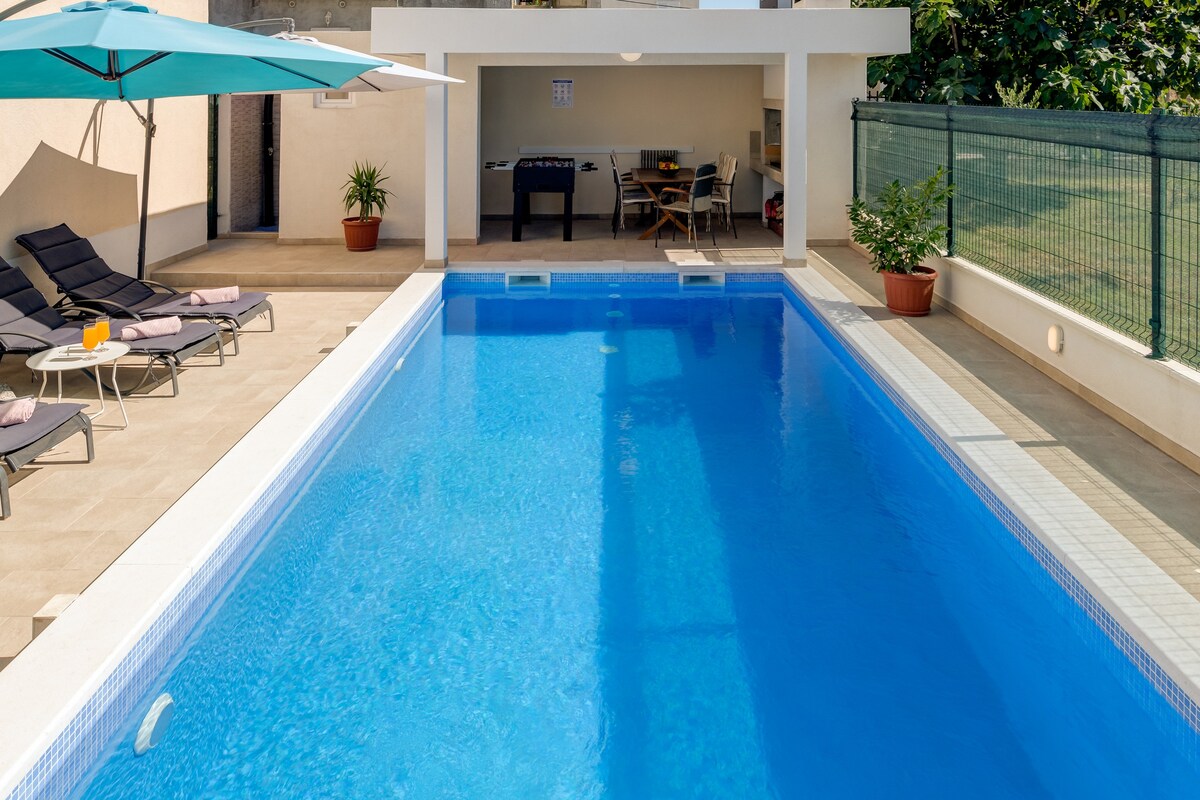 Apartment Renata + PRIVATE swimming pool in SPLIT