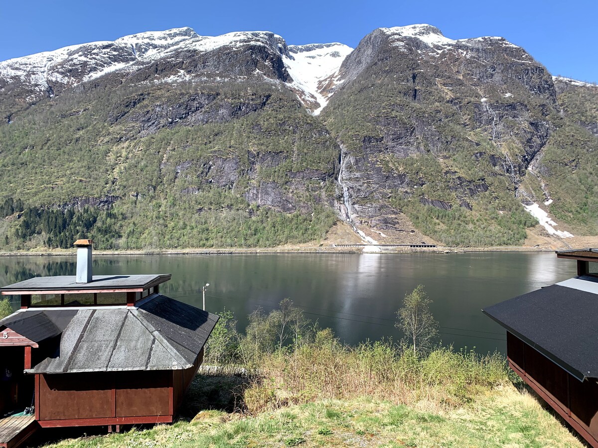 Spennende hytte i Vetlefjorden