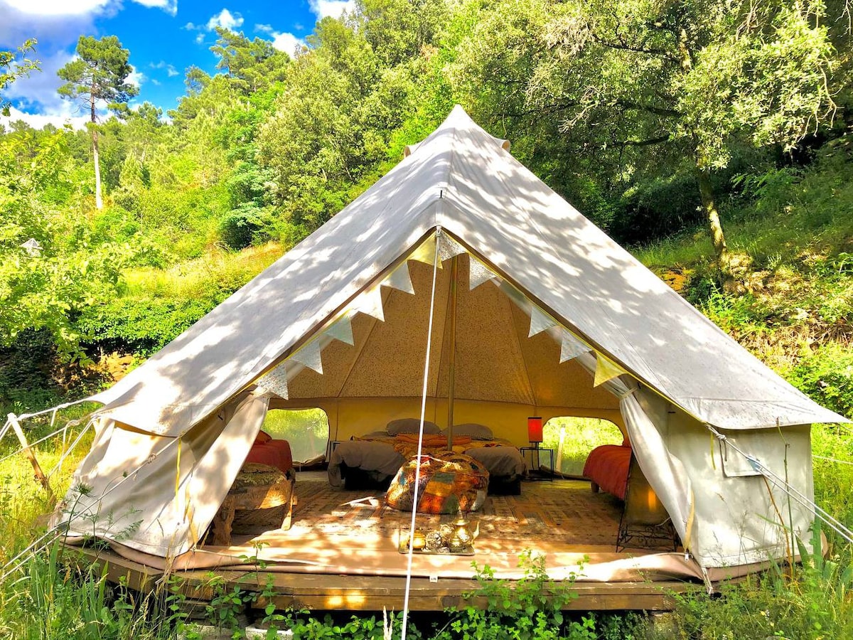 Tente orientale au Mas Pinet dans les Cevennes