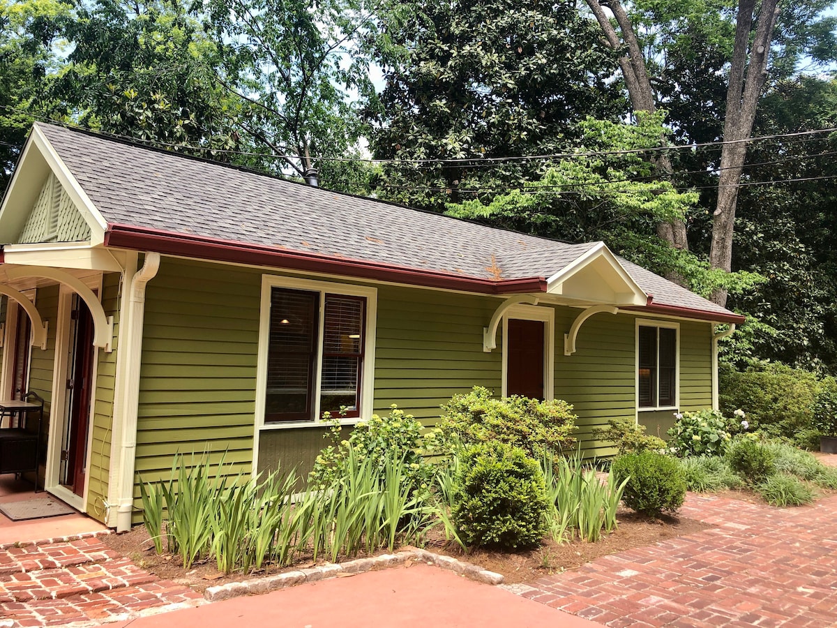 Avail. Long long!! Charming Cottage Inman Park