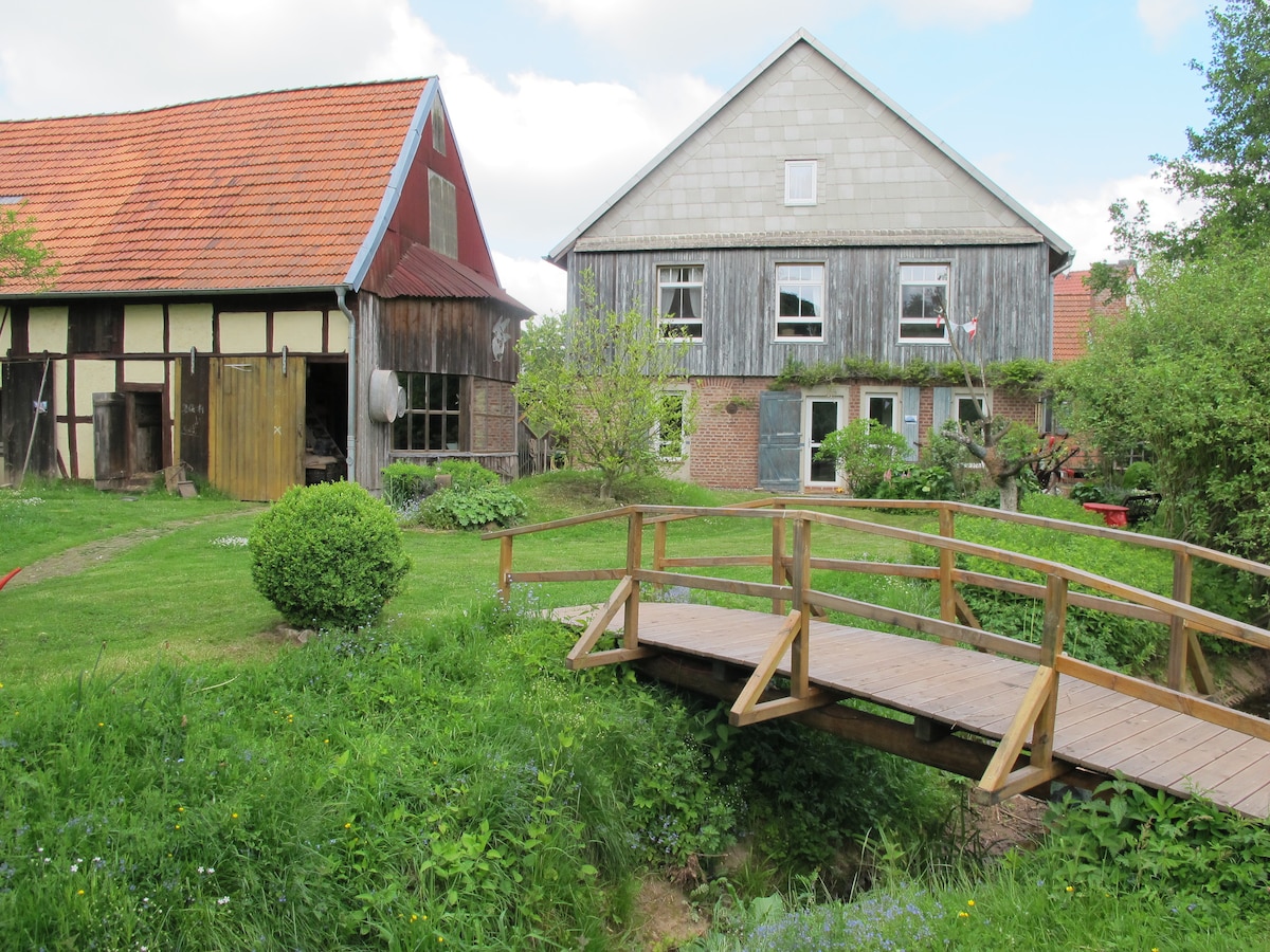 "Spitzboden" Wohnung auf dem Esel - Hof Gerina