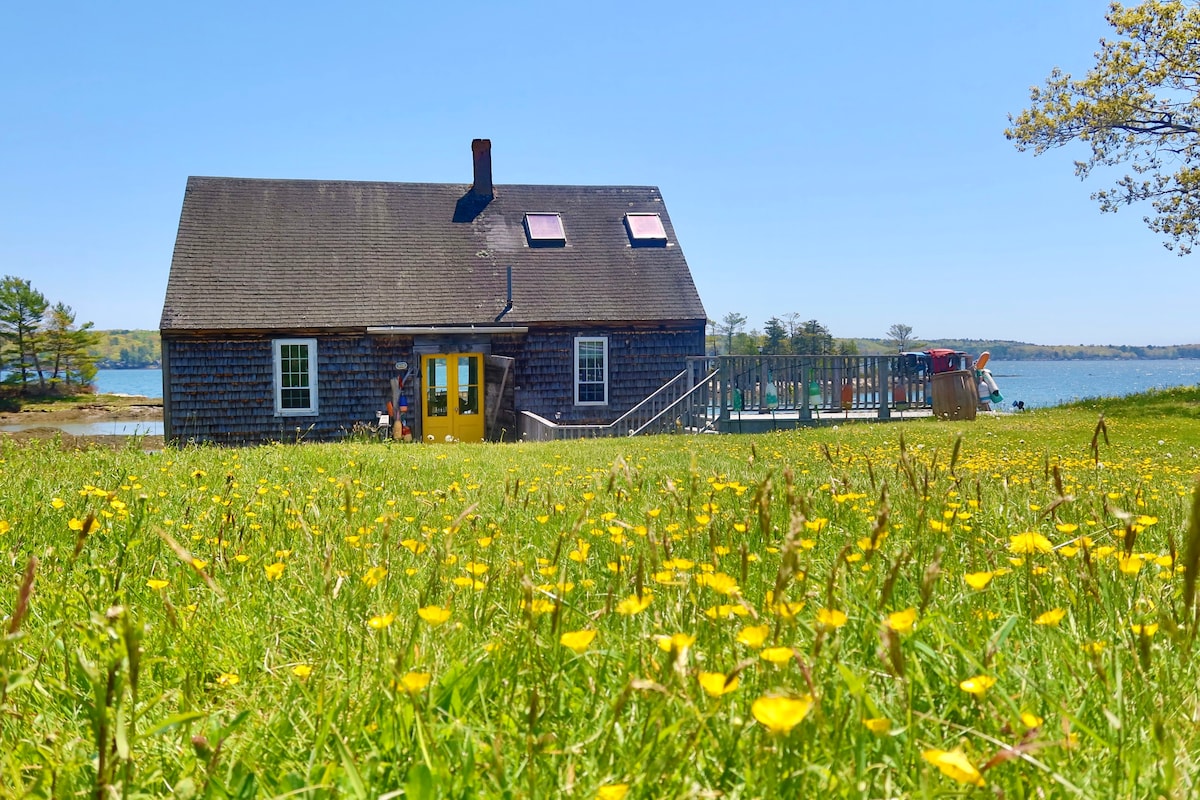 | Westport Island Stilt House |