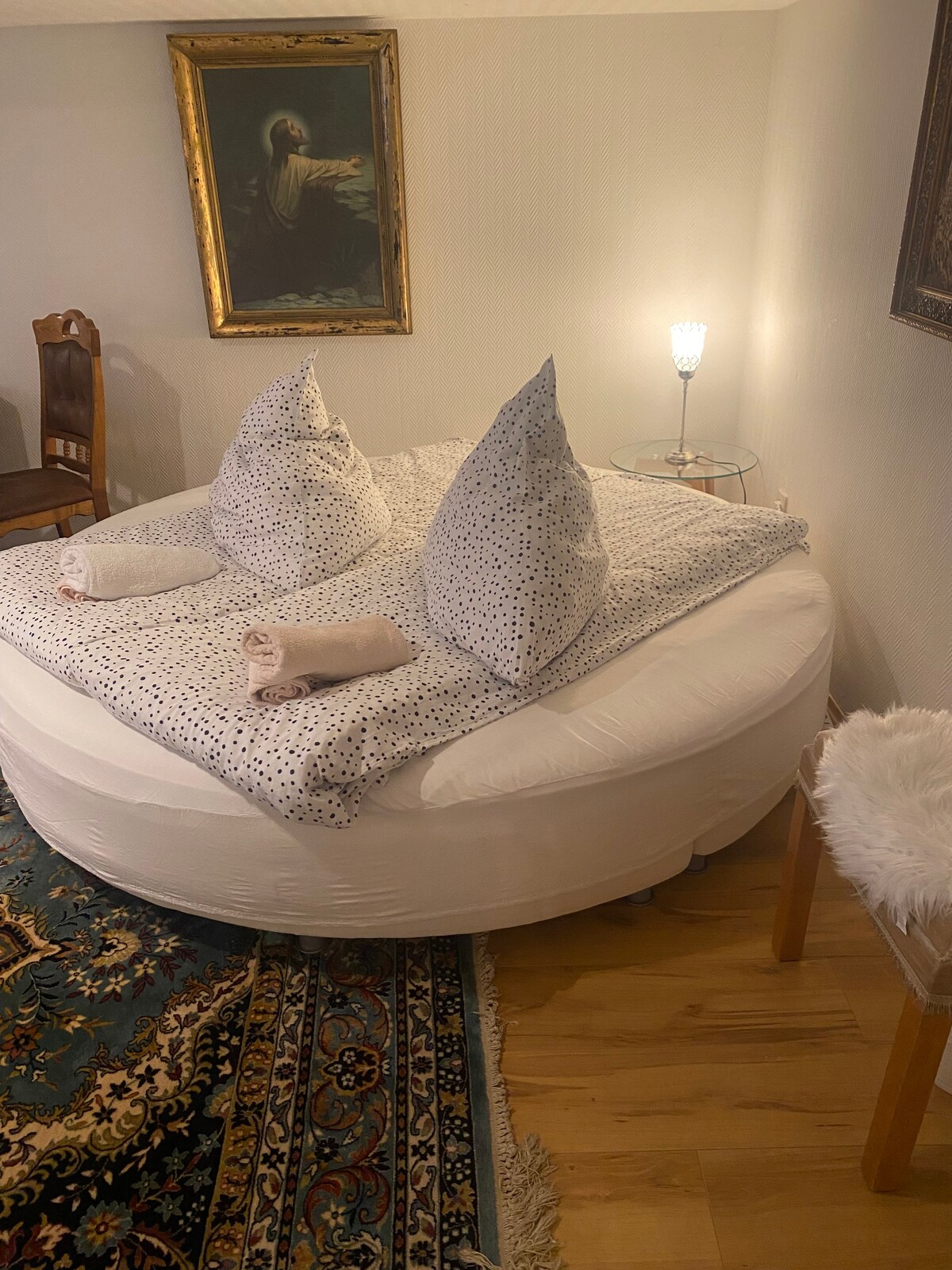 位于Starnberg的华丽民宅中的优雅舒适房间