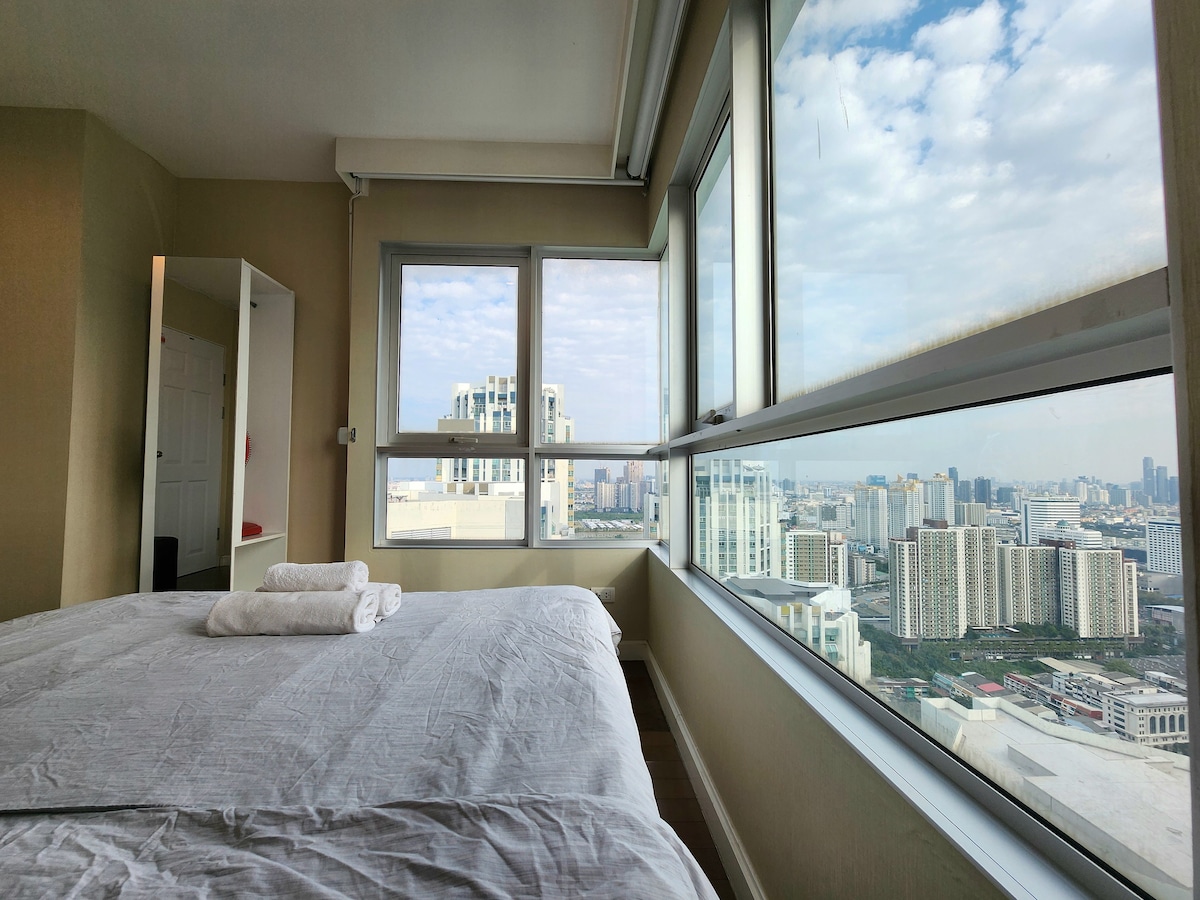 100平方米-高层2卧室，全景城市景观