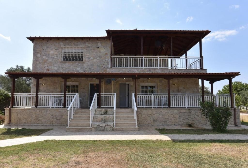 Apartment in a villa by the beautiful sea bay #1