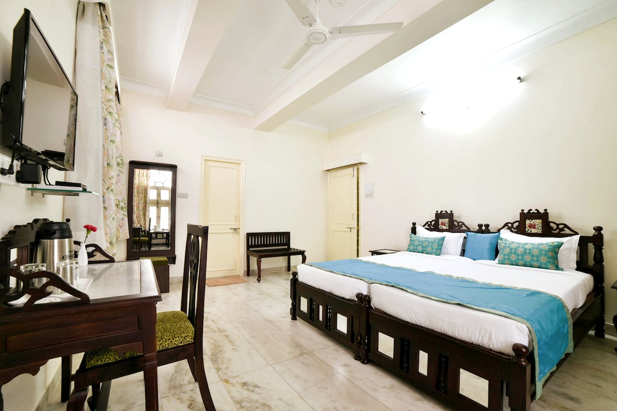 Kalyan Niwas - A Fabulous 4 bedroom homestay