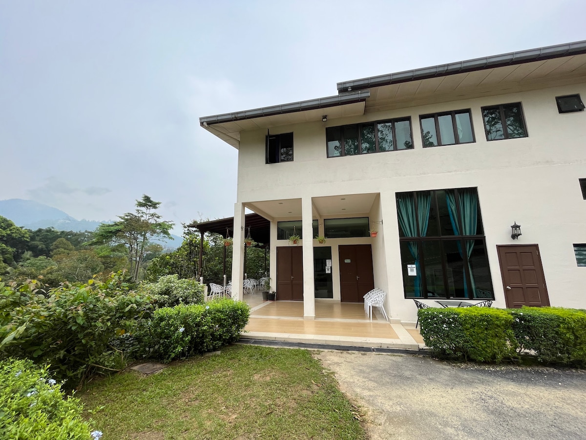 The Forest Lodge at Radiant Retreats, Janda Baik