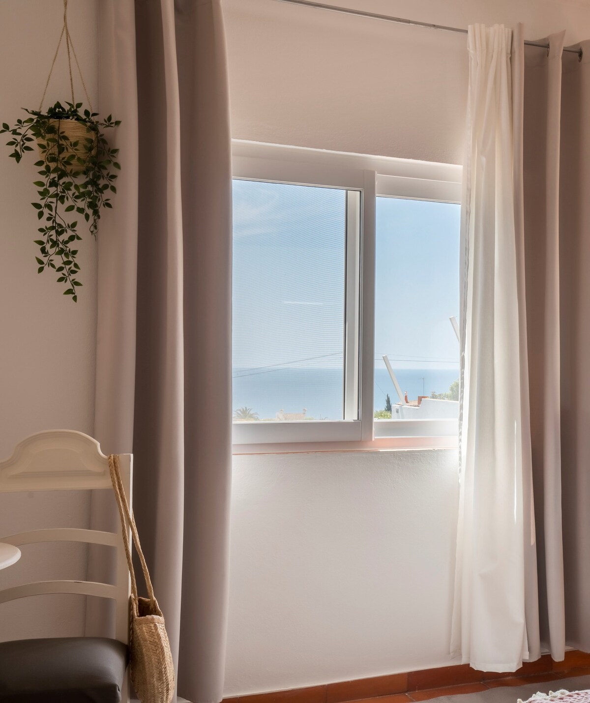 Charming Sea View Suite in Guest House