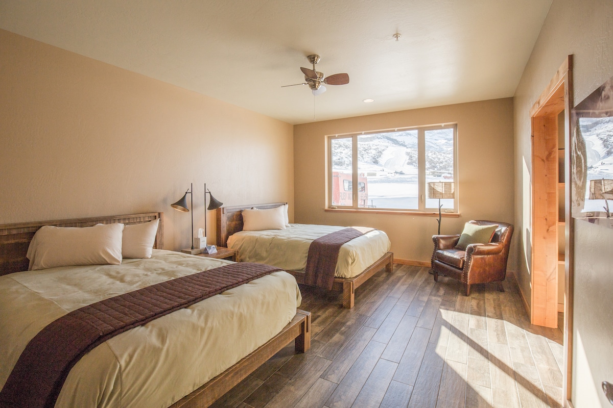 Private Lodge Room in Ruby Mountains