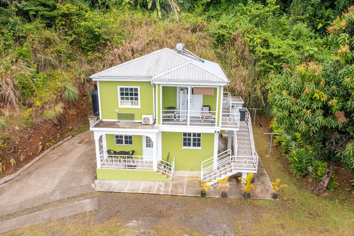 New Providence - Bougainvillea Upper Villa