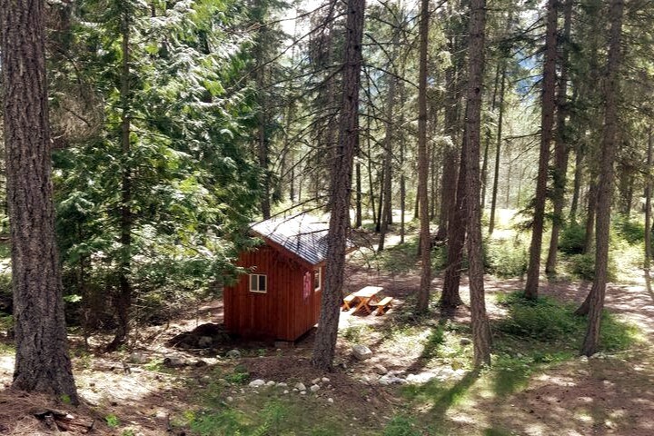 瓦尔哈拉松树小屋，配备双层床、无线网络和电源