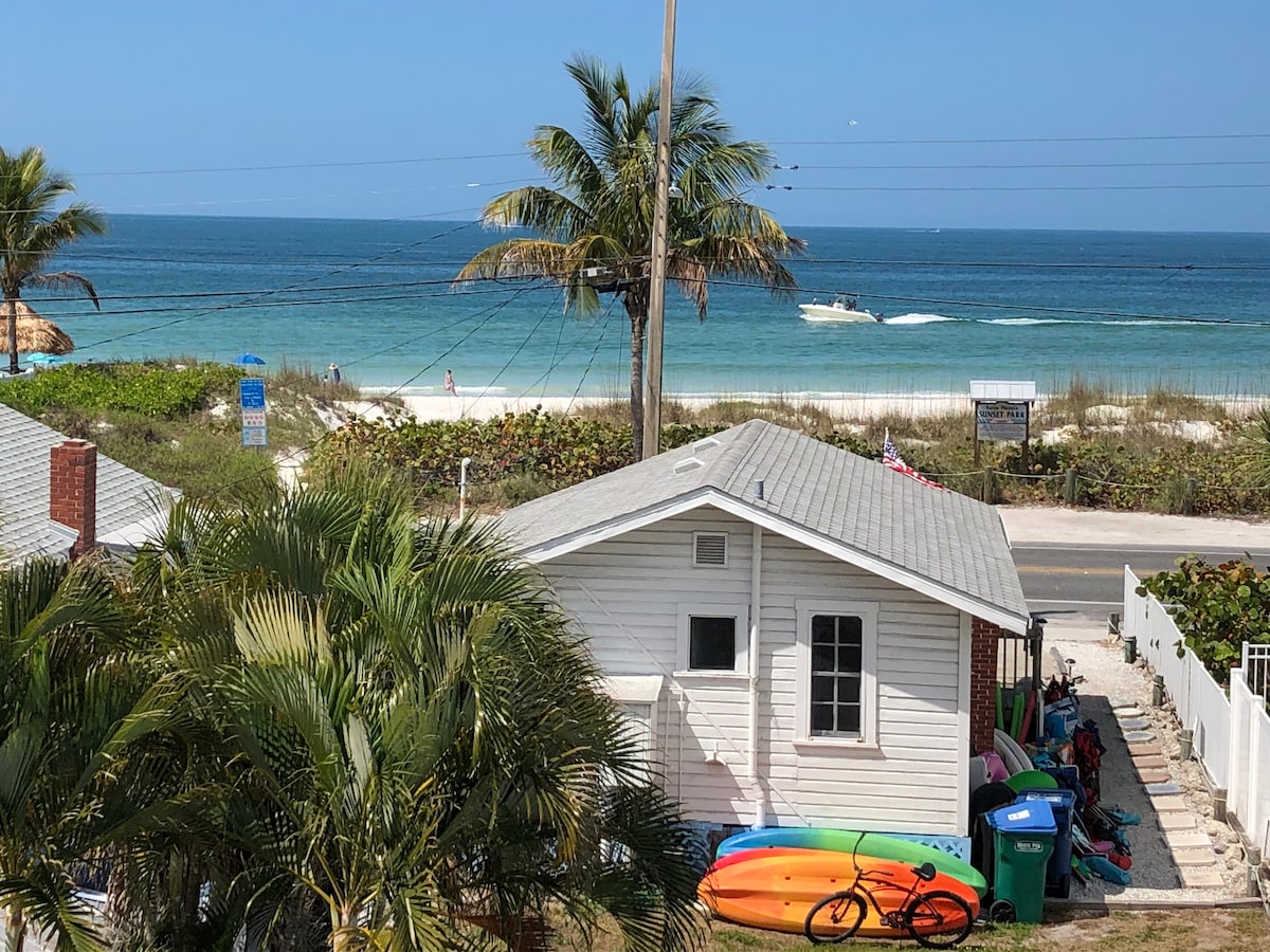 AMI Sunset Beach - Gulf View Retreat w/ Pool+Decks