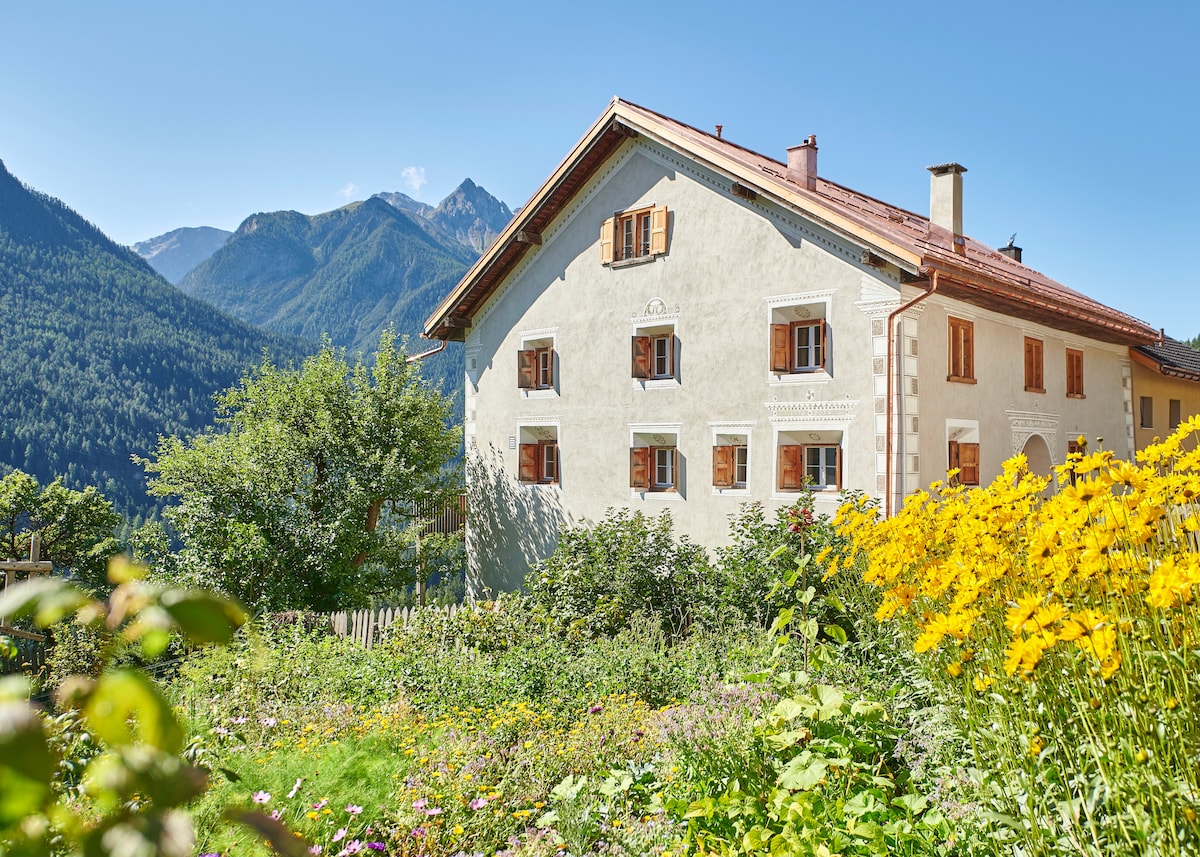 Old renovated house in the Swiss Alps - Schilana80