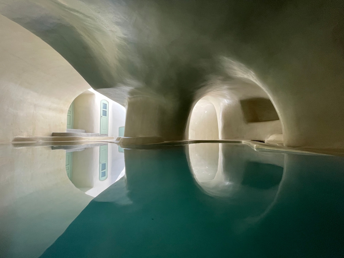 Santorini Mayia Cave House ，带私人洞穴泳池