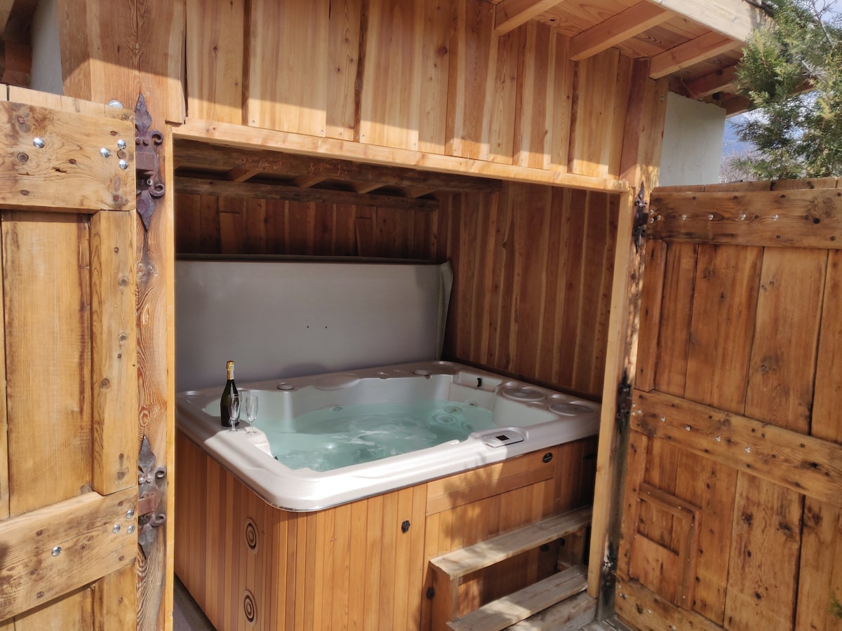 Gite de charme avec jacuzzi privatif 4*