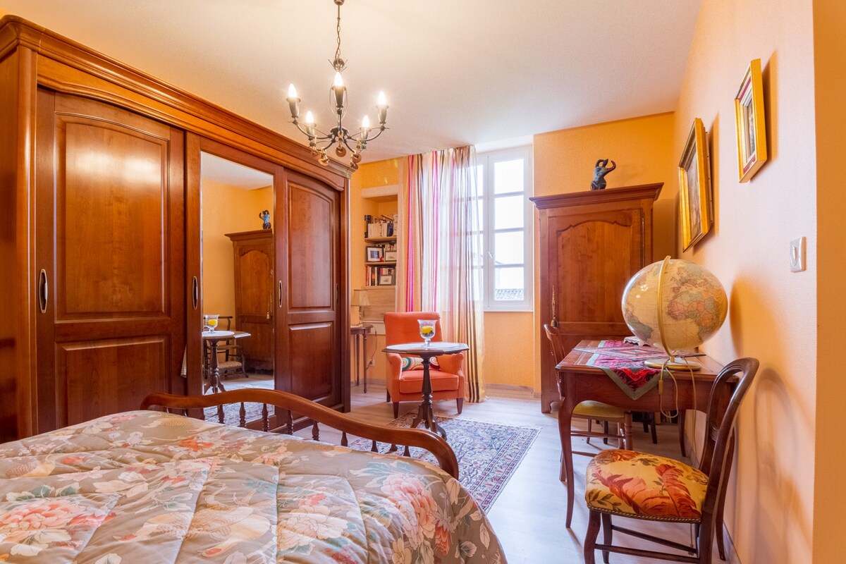 Chambre Orange, Chambres d'Hôtes Saint Roch