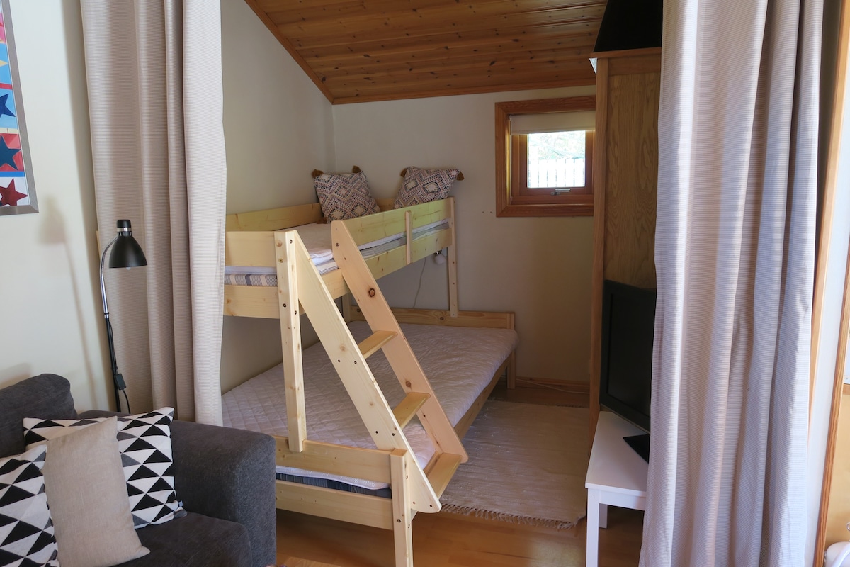 位于Tylösand的漂亮小屋，距离海滩150米。