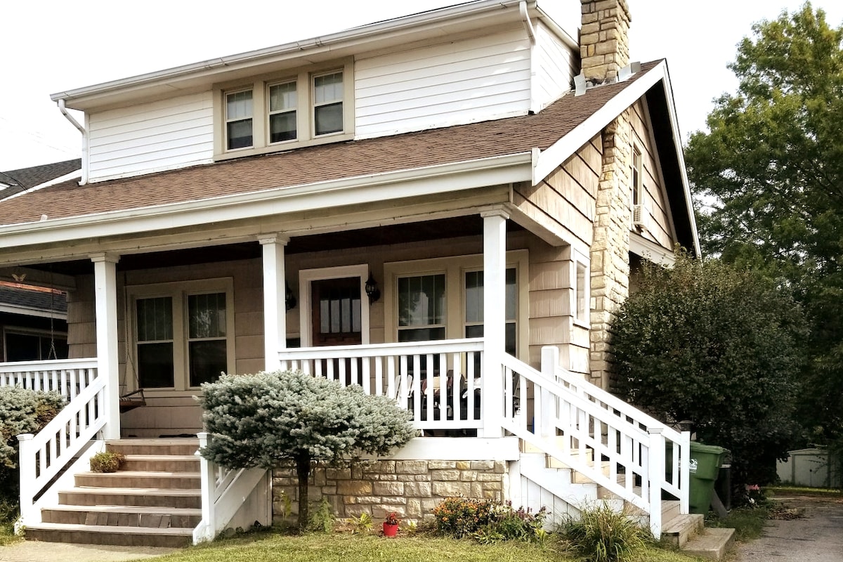 Beautiful Home off I-75/71, Great Neighborhood