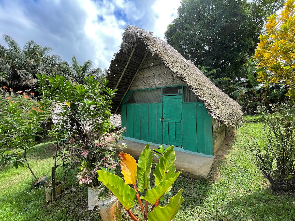 Kamp Makandi Boto-Pasi简约而美妙的小屋