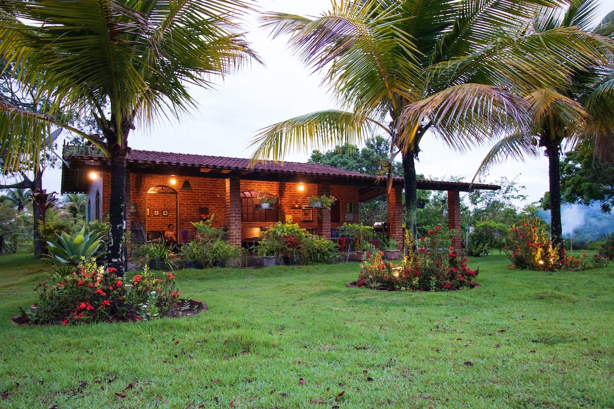 Vivenda Guanandy, sua casa de campo na Lagoa.