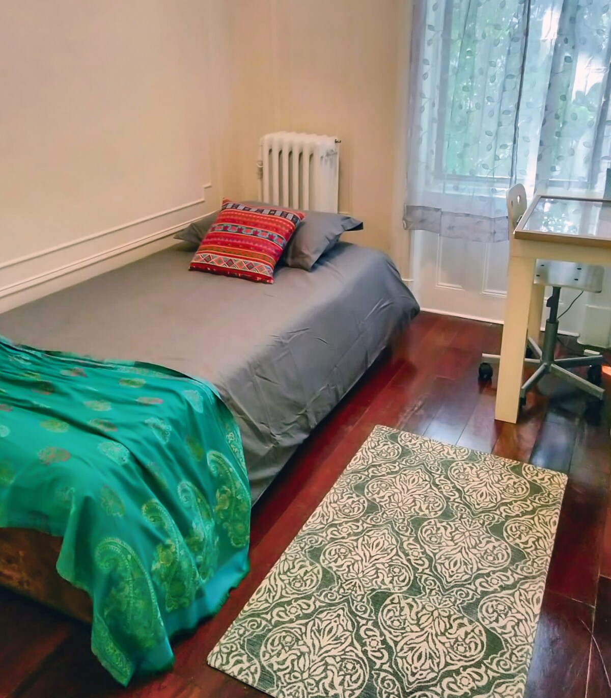 Bushwick Charming Room Great for Solo Travellers