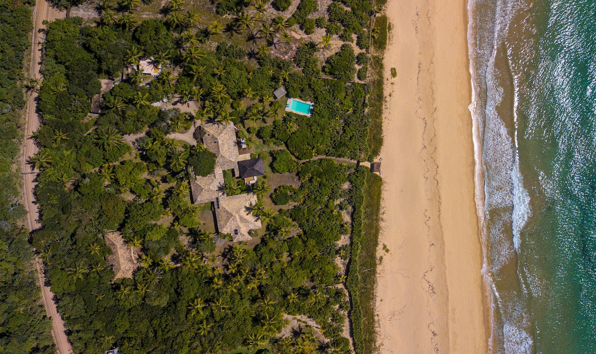 独一无二的海滨别墅、泳池和12.400平方米的花园