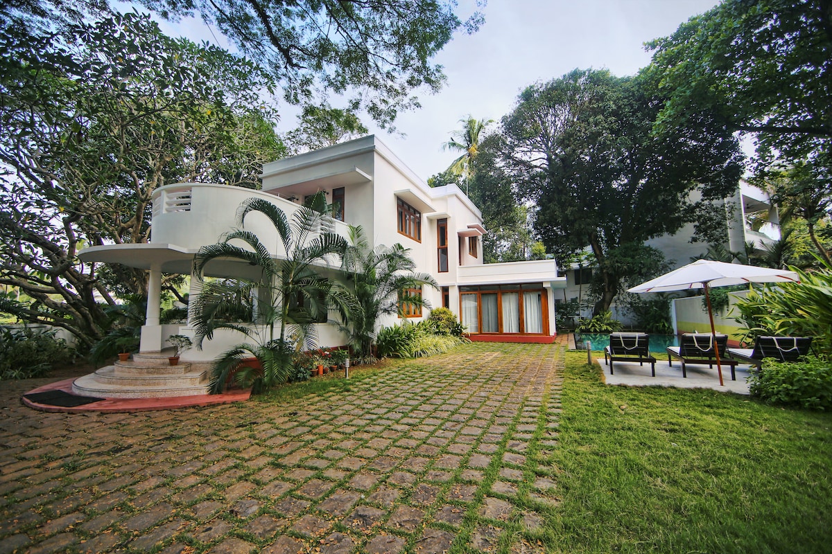 Beachgate Bungalows by CGH Earth, Fort Kochi Beach