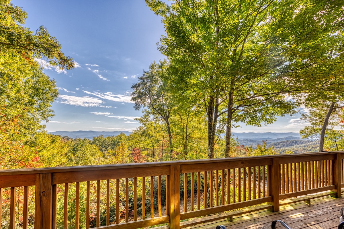 The Lodge at Laurel Falls Mountain Retreat Brevard