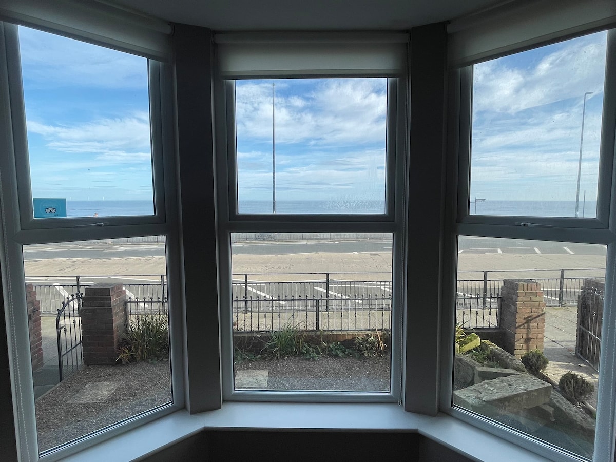 The Beachfront Apartment, Longsands, Tynemouth