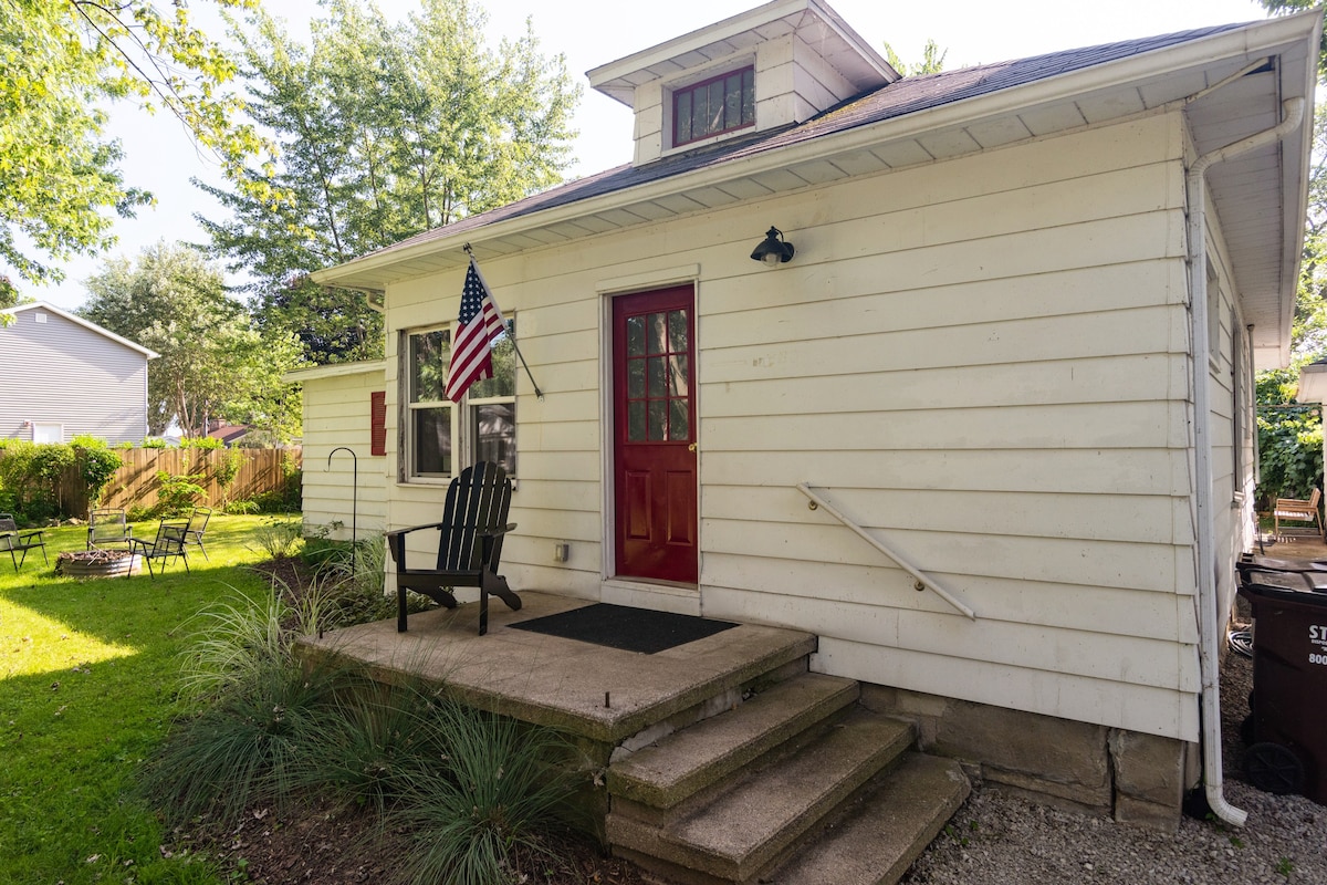 EAST SHORE Cottage