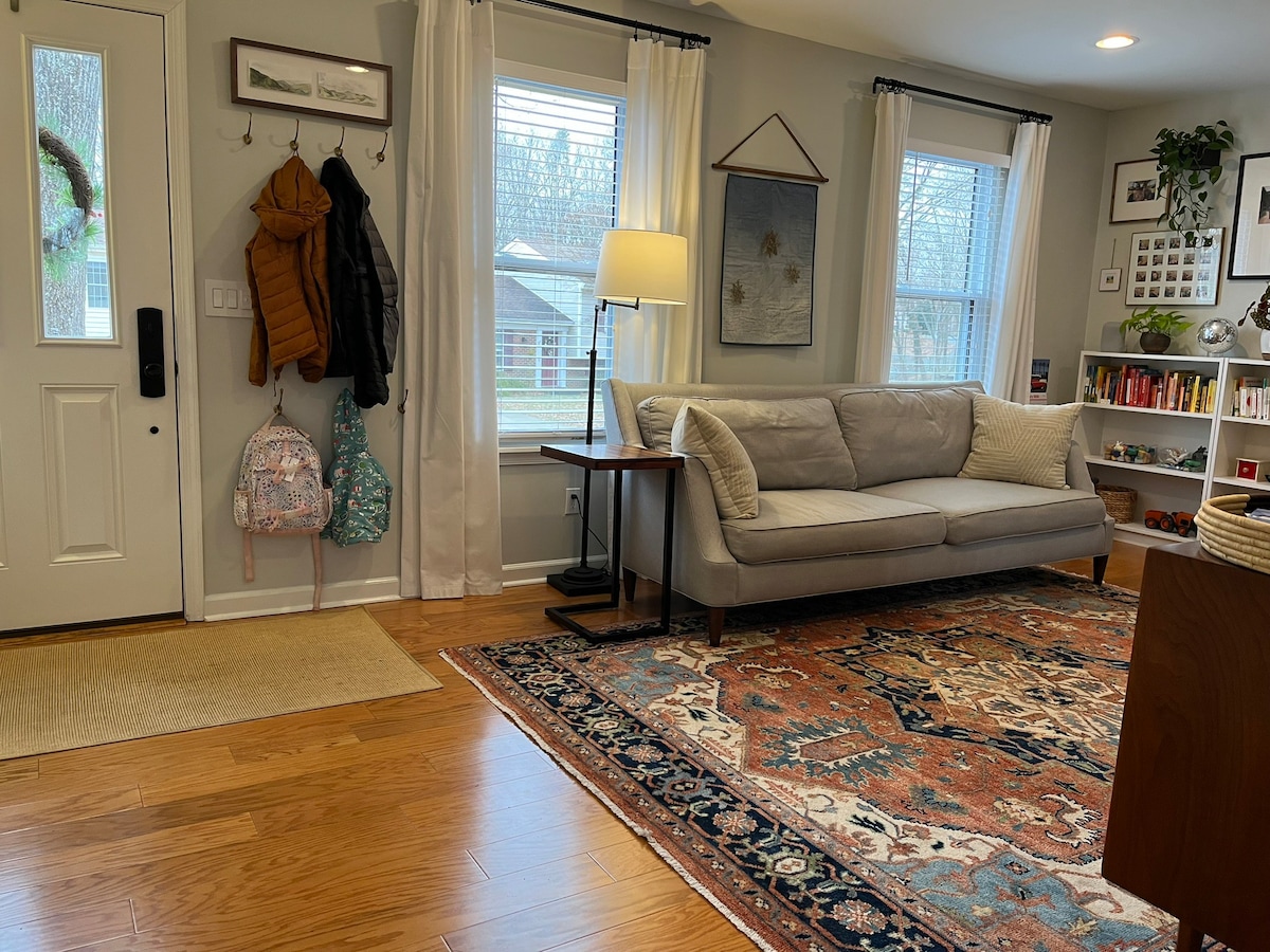 Cozy Family Home close to UVA, Downtown, and 64!