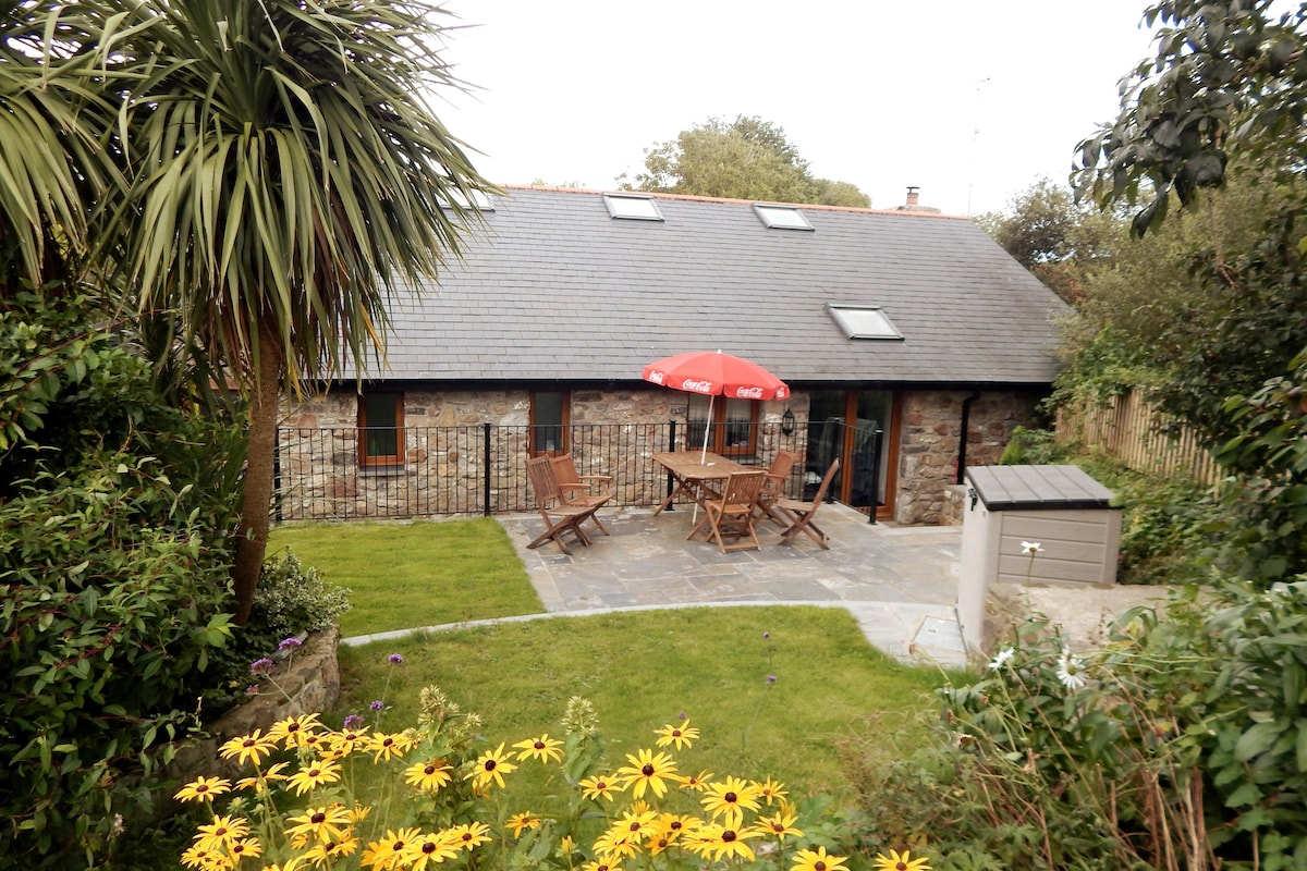 Whitewell Barn, Burry Farm