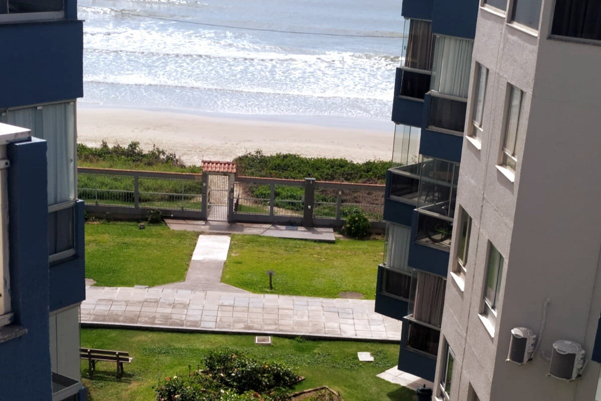 沙滩上的复式顶层公寓， 3间卧室， Meia Praia