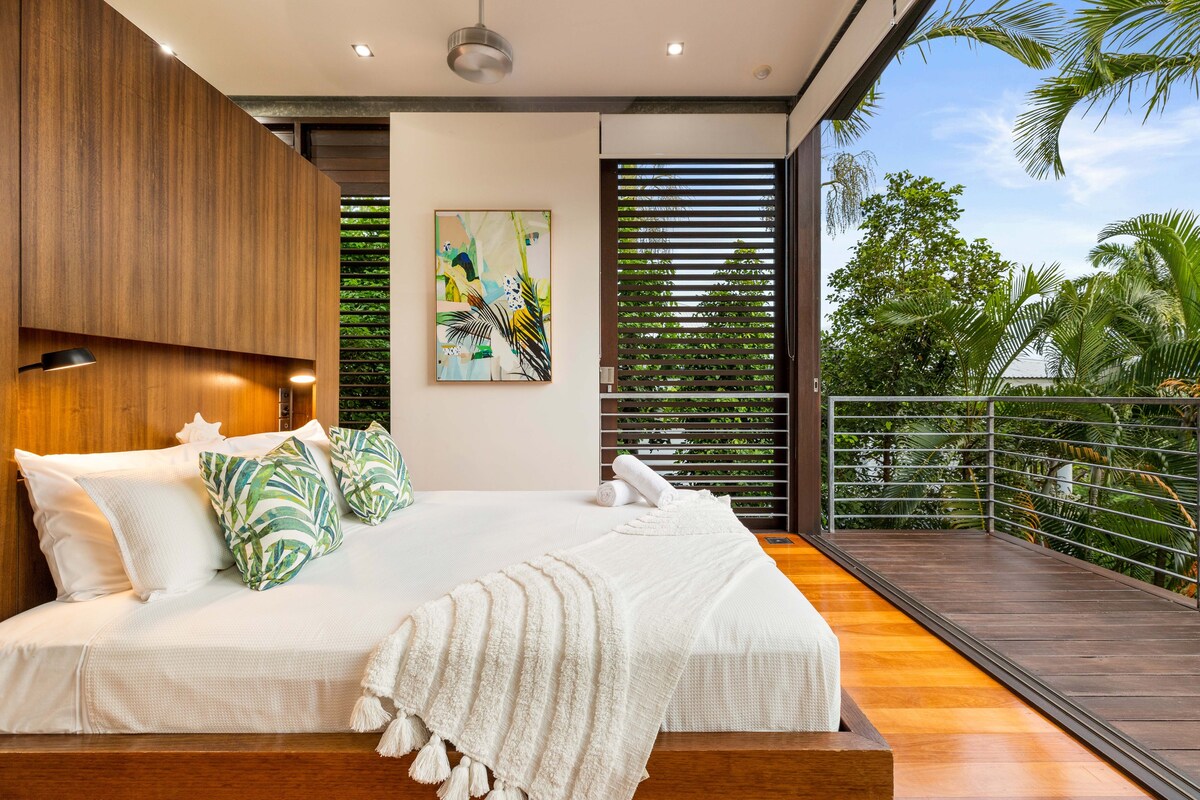53B Murphy Street - Modern luxury in Port Douglas
