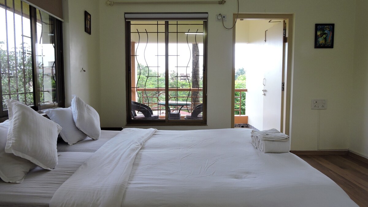 Super Deluxe Ac Room at The Mango Villa