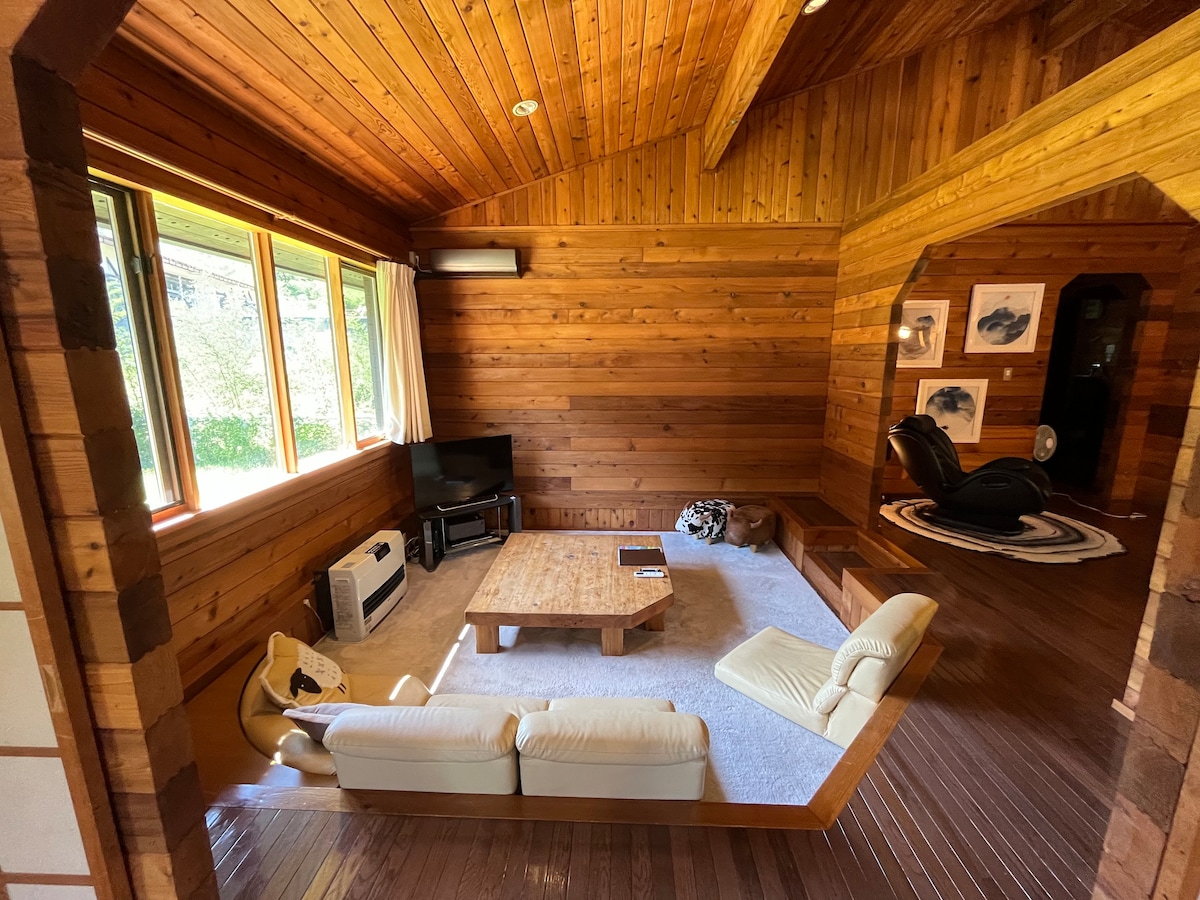 Woodpecker Chalet｜Amazing location with a CAR! !