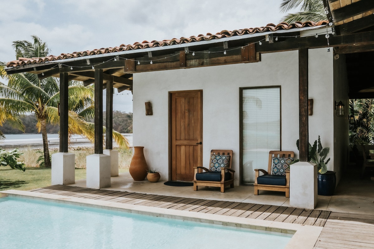 Villa Nomada - Barefoot Luxury 👑 Beach Front Villa