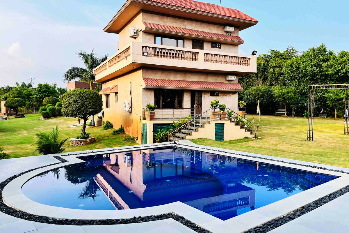 Private Resort In Gurgaon - The Bistendu Resort