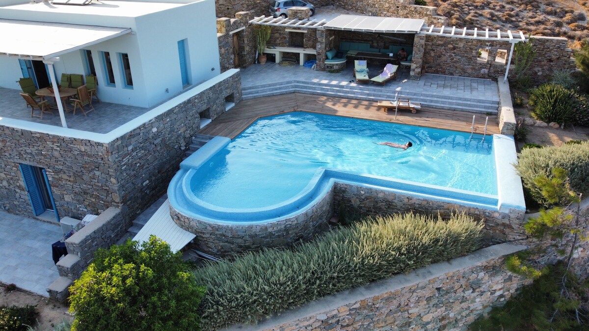 Seaview Villa Loukoumi & private pool, 4 bedrooms