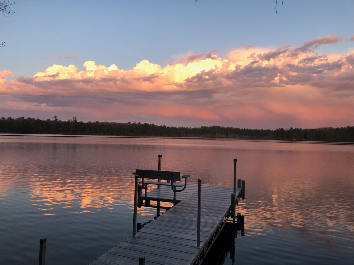 Northwoods Lake Getaway on Moon Lake in St Germain