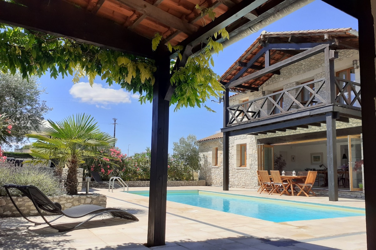 La Chapelle - Private Heated Pool, Village Centre