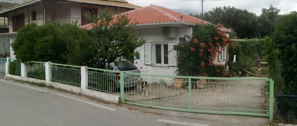 Kandila （ Mytikas ）附近的房子