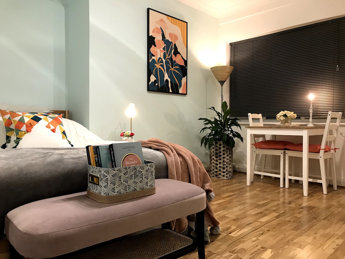 Modern Boutique Studio/3min to BIC