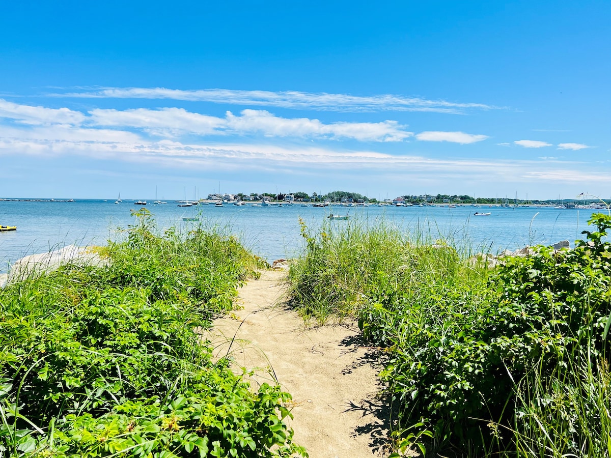 位于港口的Pebble House海滨Scituate home