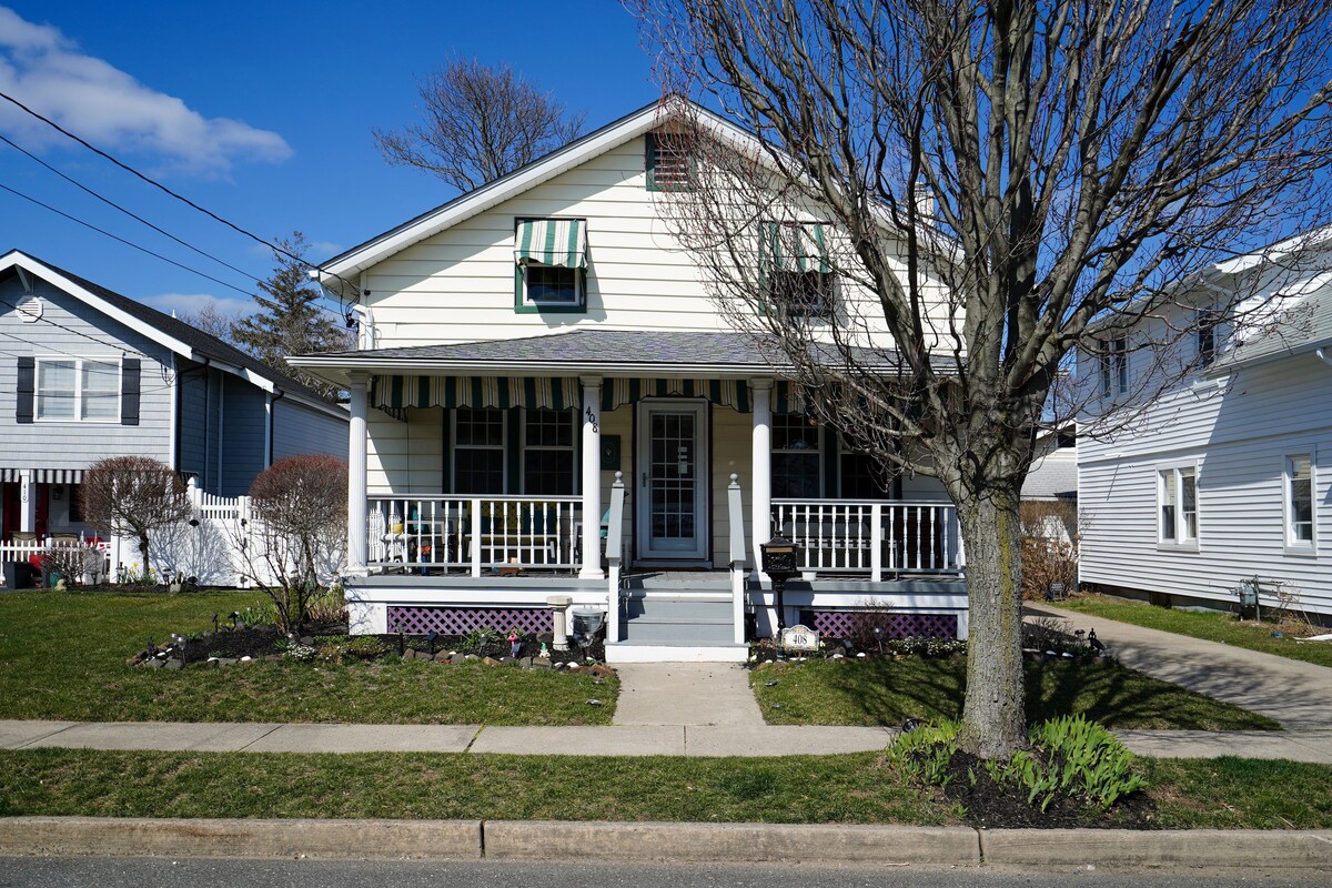 Authentic Belmar Beach Cottage Book Now!